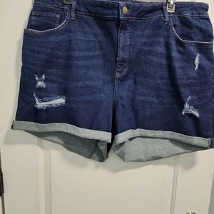 Ava&Viv distressed jean denim shorts. SZ 24W